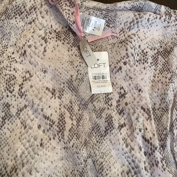 Loft Pink and Gray Scarf-New with tags - Picture 2 of 3